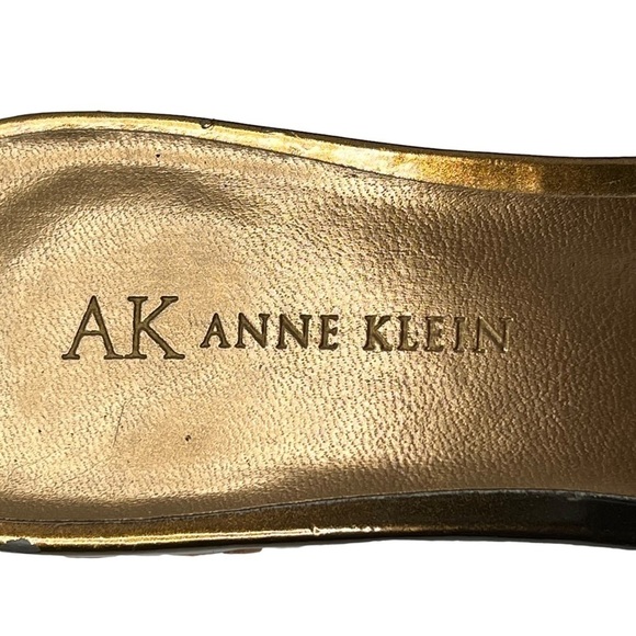 AK ANNE KLEIN Akhoola Patent Leather Wicker Wedge Slide Sandals Size 7.5 - Picture 7 of 16